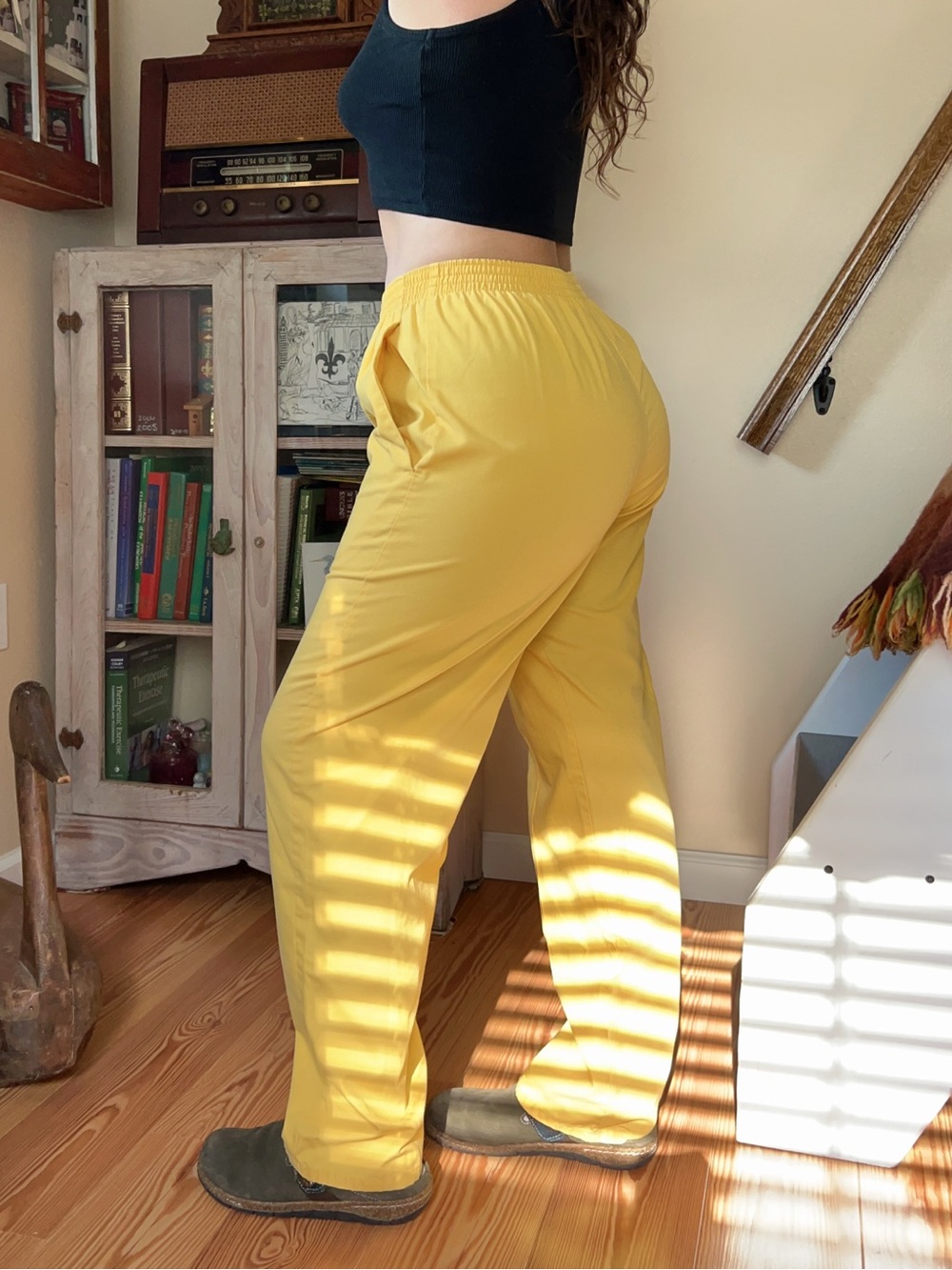 Vintage Sunshine Yellow Scrub Pants Size Medium Elastic Waist & Pockets Unisex